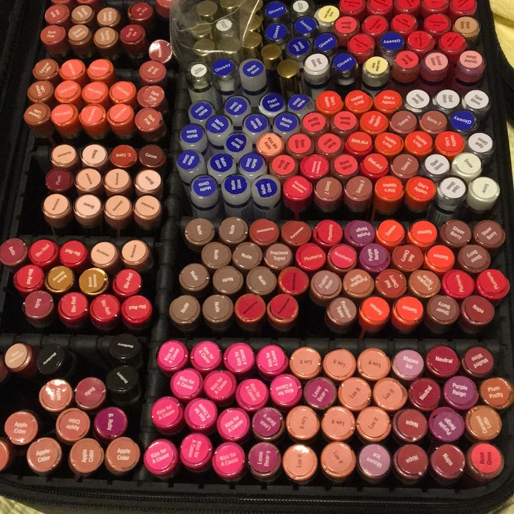Lipsense lipsticks